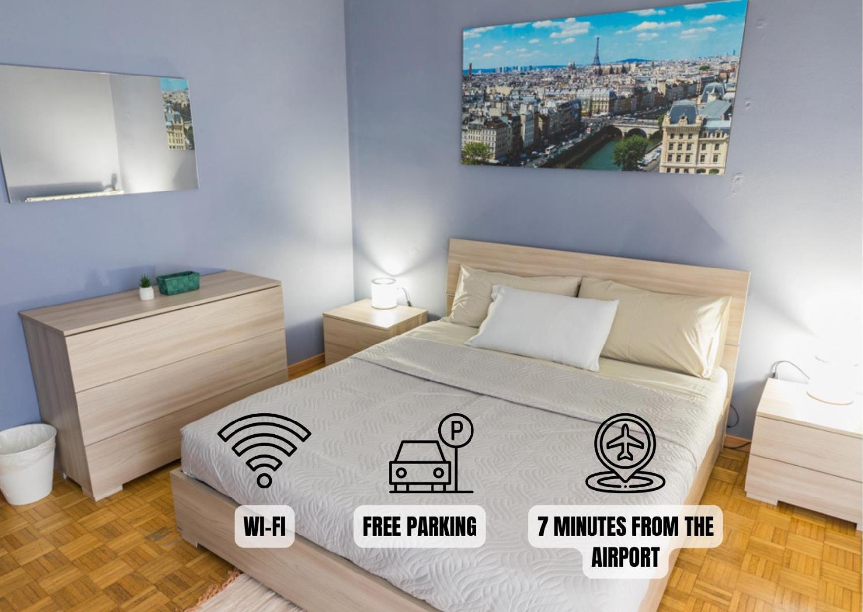 Elegant Apartment In Bergamo Center Esterno foto